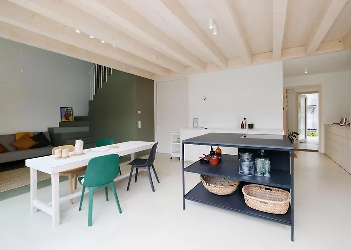 Schick Und Luftig Im Herzen Von Appartement *